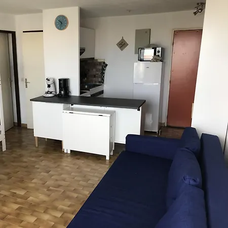 T2 - 200m - 4/6p Du Roi Lägenhet